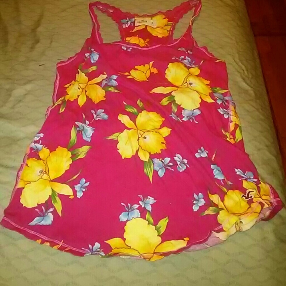 Hollister Tank